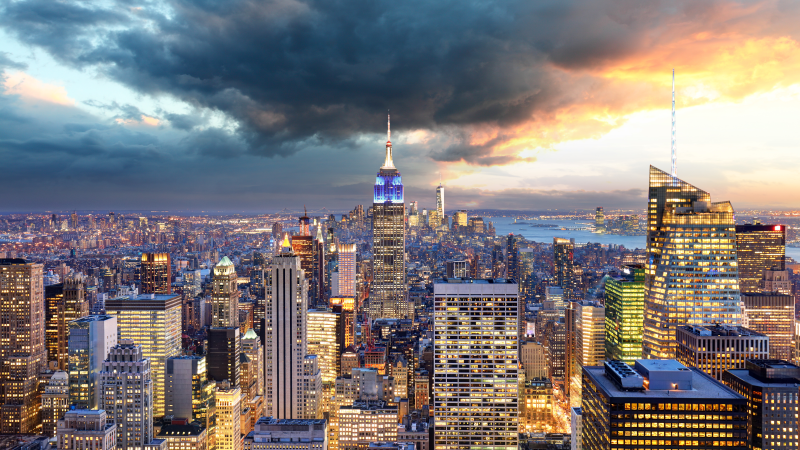 纽约曼哈顿地标建筑群夜景高清图片设计模板素材
