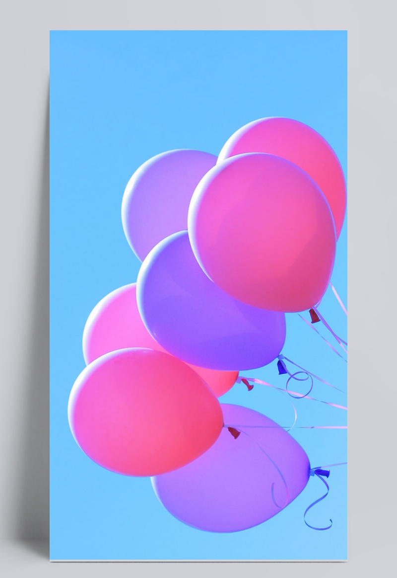 蓝色天空粉色气球
